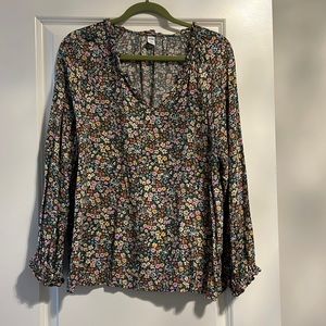Old Navy floral blouse size large